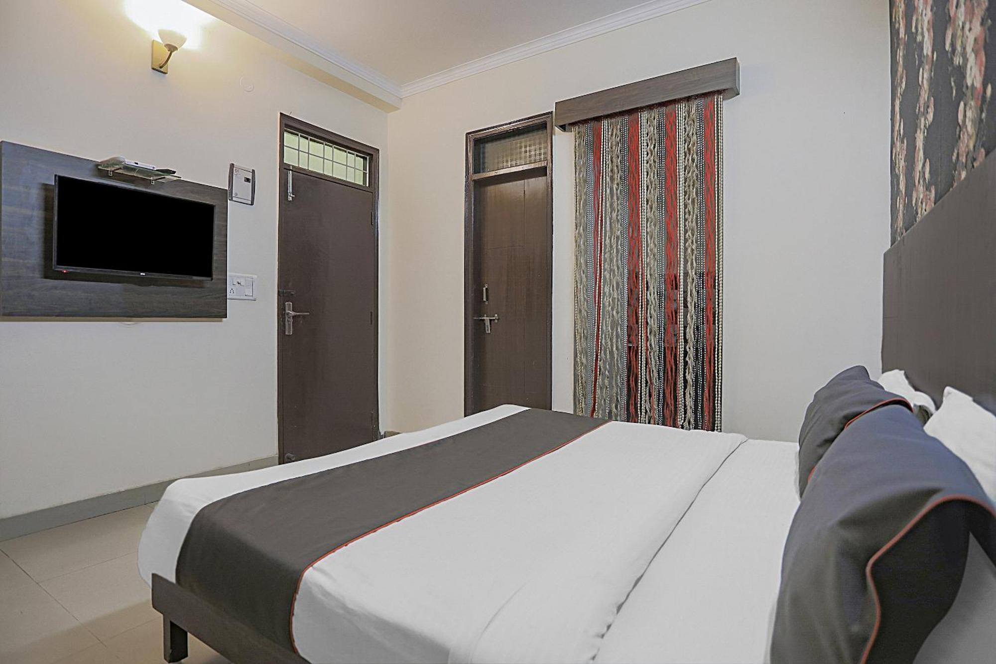 Hotel O Sun Villa New Delhi Exteriör bild